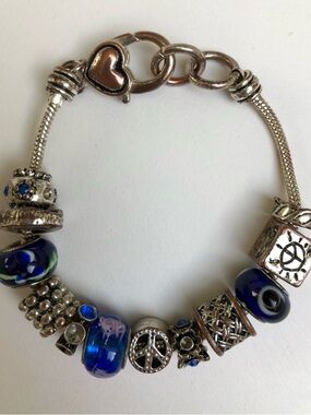 Vintage Brighton Silver Blue Peace Evil Eye 12 Charm Bead Bracelet
